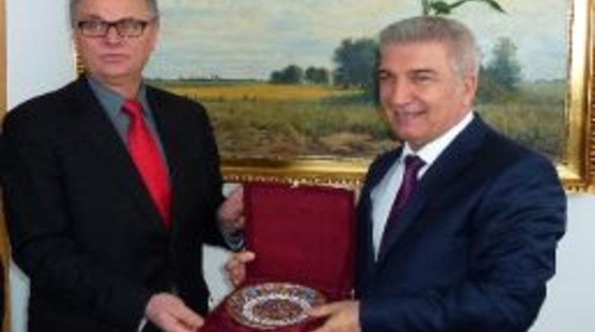 Karşıyaka&rsquo;dan Ab Atağı