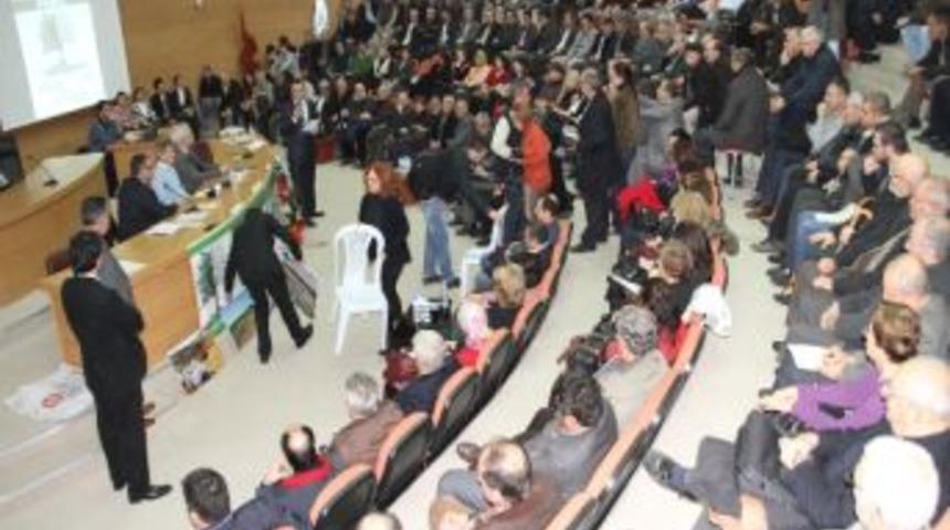 Akhisarlı &Ccedil;evreciler Vahşi Madenciliğe Hayır Dedi