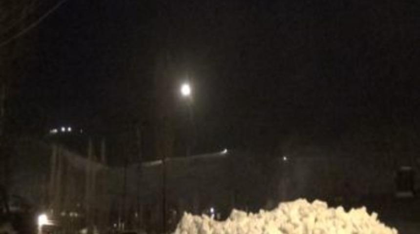 &Ccedil;ukurca'da Sınır B&ouml;lgesinde Yoğun Top Atışı
