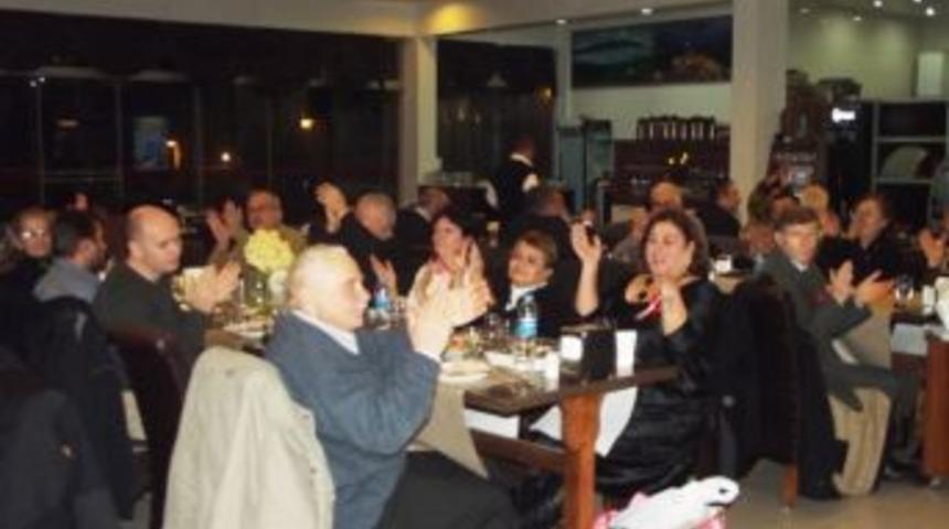 Ayvalık İş&ccedil;i Partisi&rsquo;nden Kurultay Yemeği