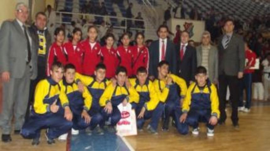İşitme Engelli Judocular Başarılı D&ouml;nd&uuml;