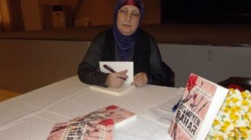 İlkokul Mezunu Ev Hanımı Yazar İlk Kitabını Yayınladı