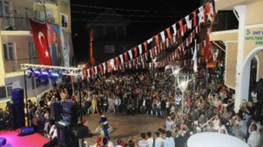 İzmit'te K&uuml;lt&uuml;rel Etkinliklerle 175 Bin Kişiye Ulaşıldı