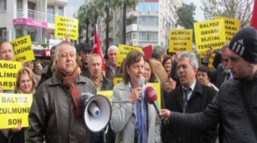 Chp İzmir Milletvekili H&uuml;lya G&uuml;ven