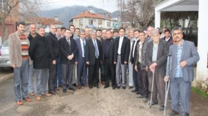 Ak Parti Y&ouml;netimi Sorunları Dinledi