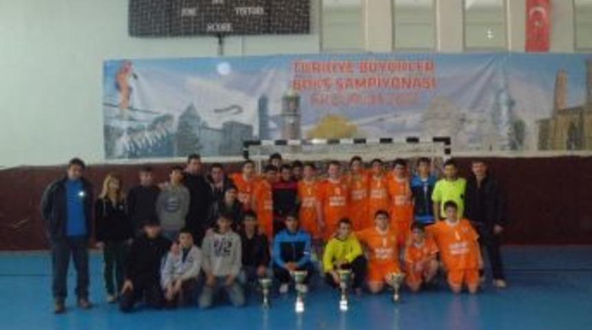 Hentbolda Şampiyon Spor Lisesi