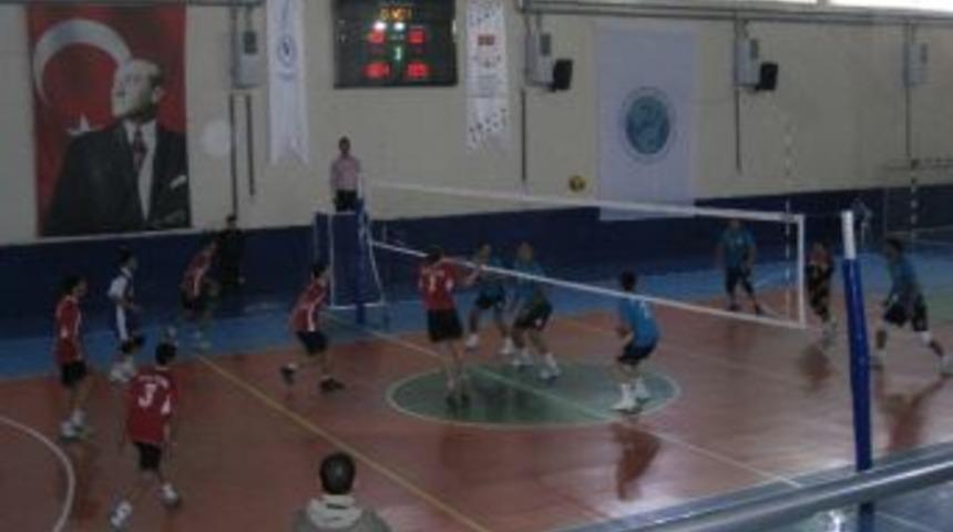 7 Aralık &Uuml;niversitesi Spor Kul&uuml;b&uuml; Galibiyetle D&ouml;nd&uuml;