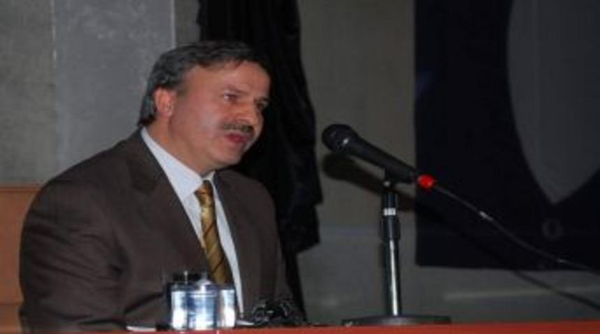 İlahiyat&ccedil;ı Yazar Numan Selmanlar: