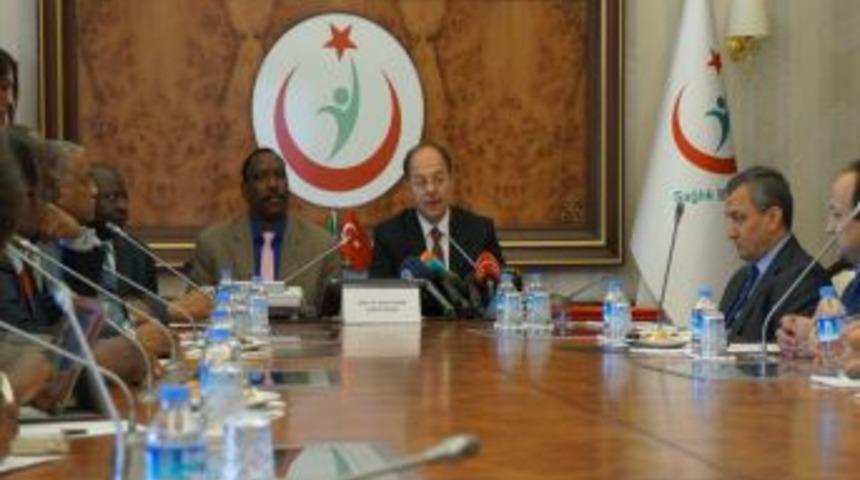 Akdağ: Anne Ve &Ccedil;ocuk Sağlığı I&ccedil;in Yoksul Ailelere Şartlı Nakit Destek Veriyoruz