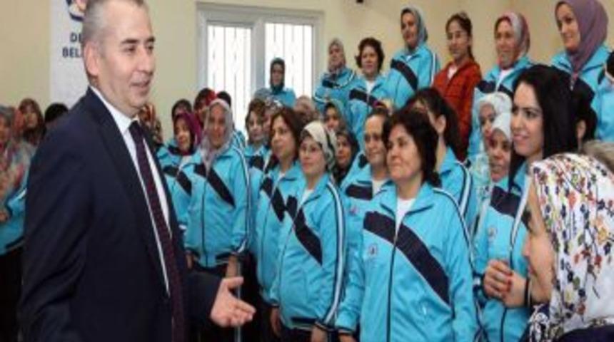 Denizli'de Vatandaşların Y&uuml;zme &Ouml;ğrenmesi I&ccedil;in Havuzlar Yapılacak