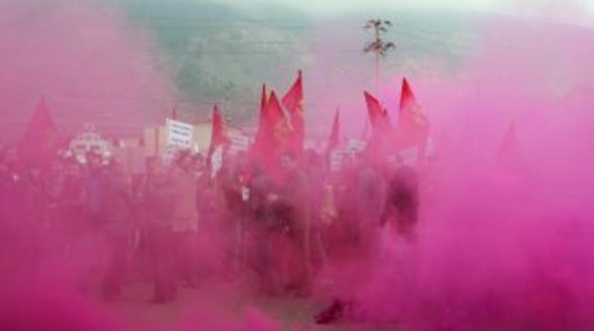 İskenderun Limanı'nda Patriot Karşıtı Eylemde Abd Bayrağı Yakıldı