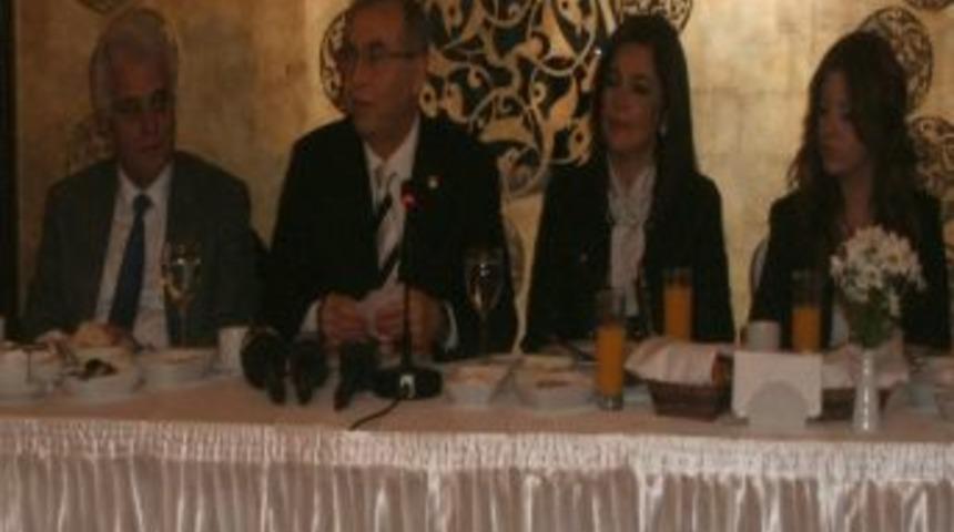 Kemal Demirel&rsquo;den Demir Yolu Sergisi