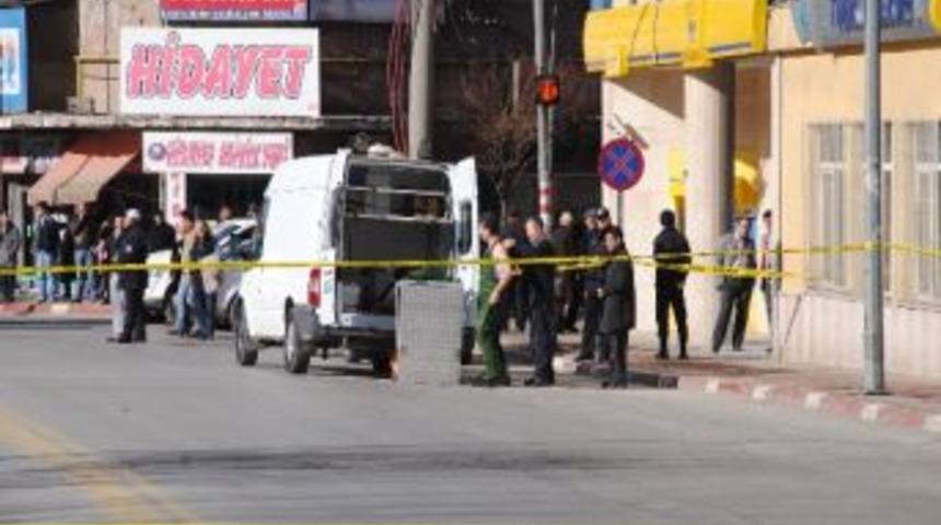 Ş&uuml;pheli Paketten Ekmek &Ccedil;ıktı