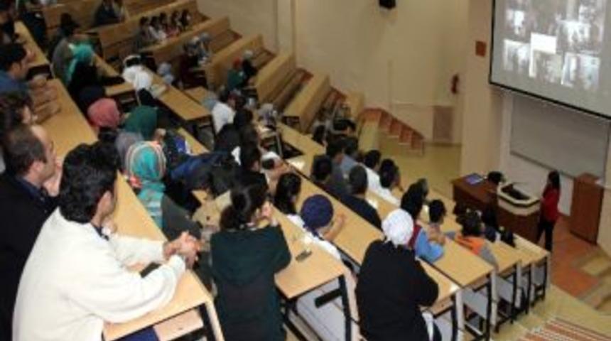 Sel&ccedil;uk Tıp&rsquo;ta &ldquo;anne S&uuml;t&uuml;n&uuml;n &Ouml;nemi&rdquo; Anlatıldı