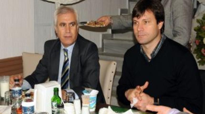 Ertuğrul Sağlam: Mutlu G&uuml;nler Yakın