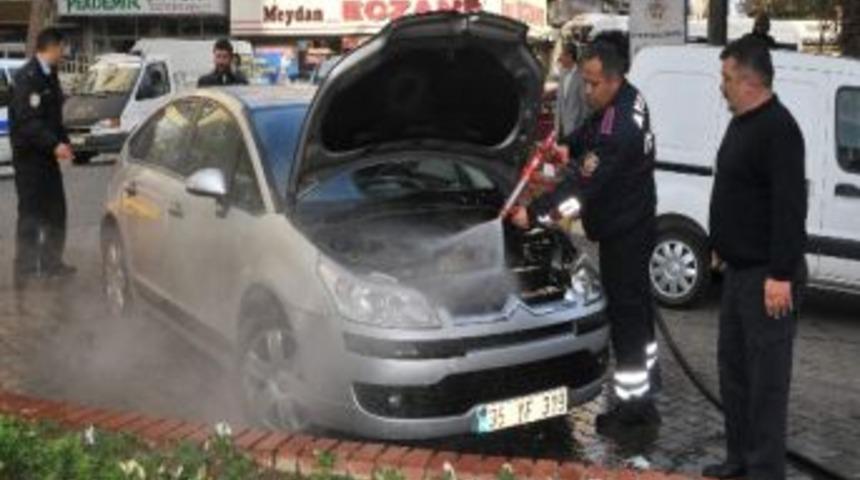 Haraket Halindeki Ara&ccedil; Alev Aldı