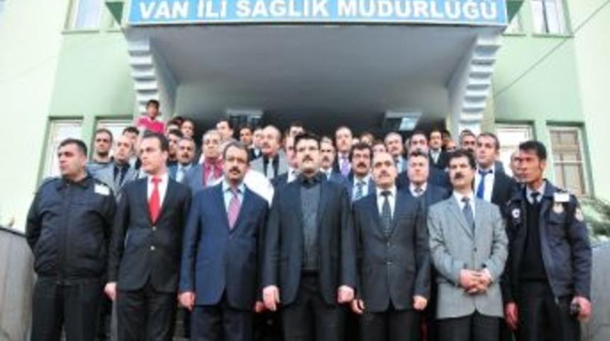 Prof. Dr. Odabaşı&rsquo;na Yapılan Saldırı Van&rsquo;da Kınandı