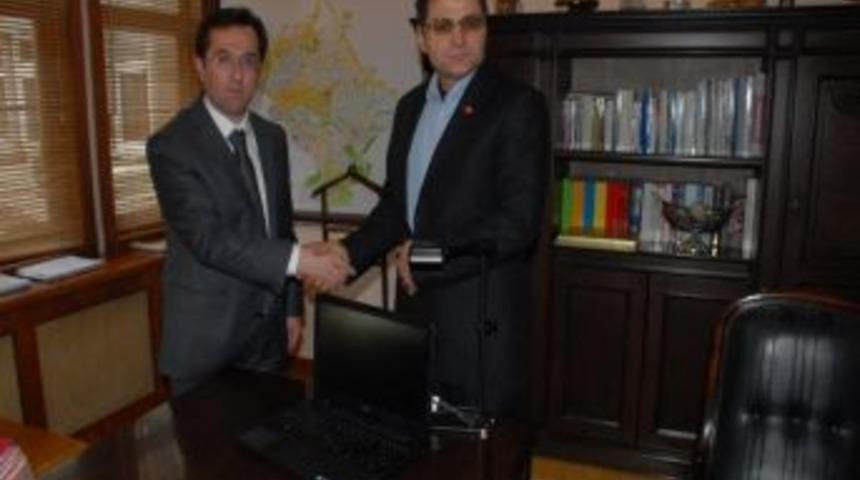 Kaymakamlıktan G&uuml;neydoğu Gazisi Erbilen&rsquo;e &Ouml;zel Bilgisayar