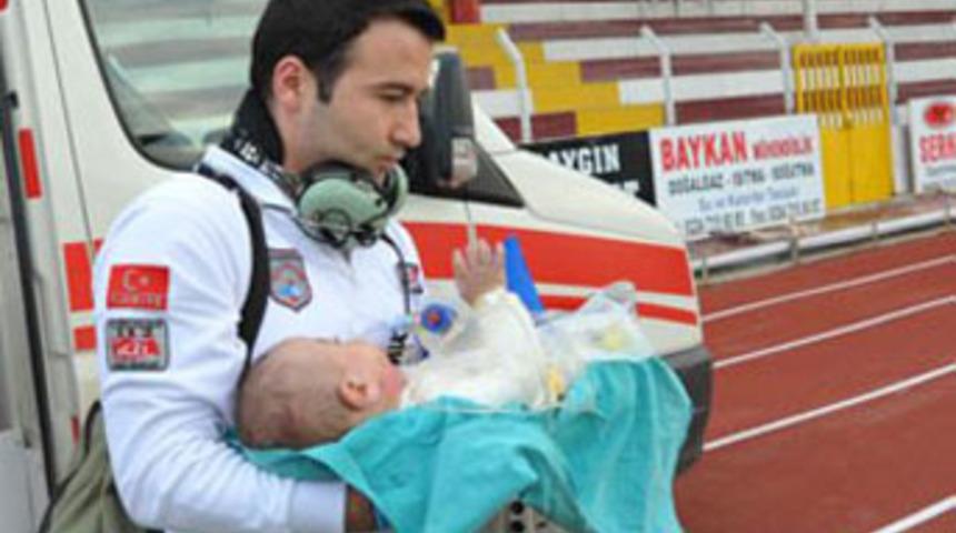 8 aylık Ali'nin &uuml;st&uuml;ne &ccedil;aydanlık devrildi