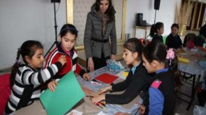 Hem Eğleniyorlar Hem &Ouml;ğreniyorlar