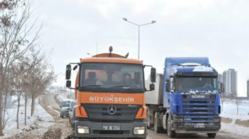 Kurallara Uymayan Ağır Tonajlı Ara&ccedil;lara 624 Bin TL Ceza