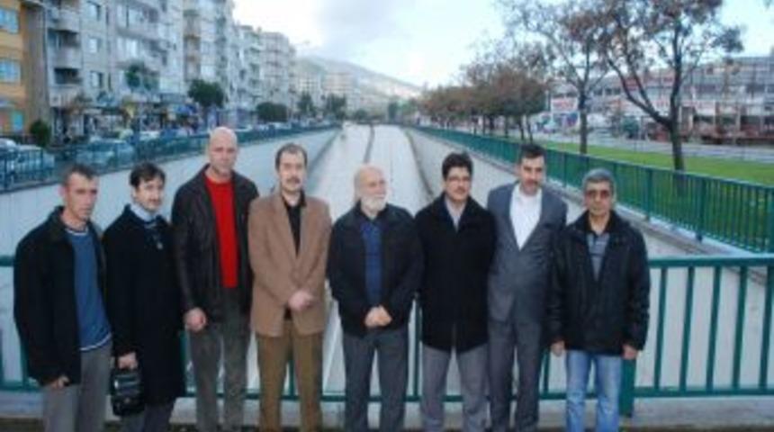 İzmirli STK'ler: Eşref Bitlis Soruşturması Zamanaşımına Uğramasın