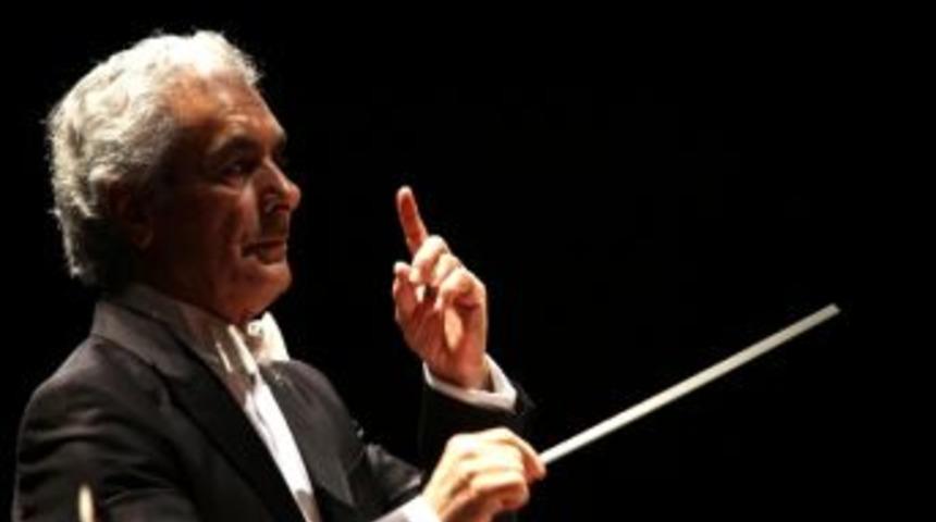 Karşıyaka Filarmoni &ldquo;rus Ezgileri&rdquo;yle Ayakta Alkışlandı