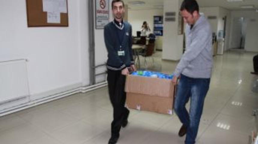 Kargaz, Topladığı Mavi Kapakları Sakatlar Derneğine Teslim Etti