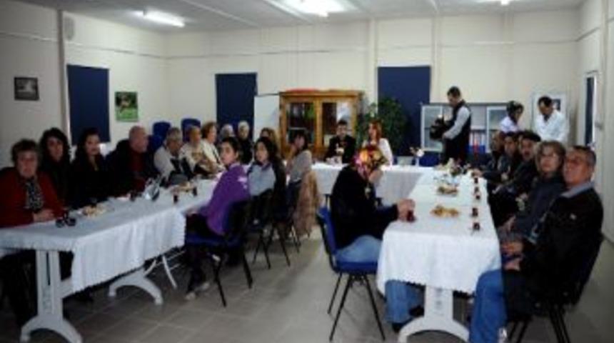 Hayvan Dostları Sahipsiz Hayvan Barınağında Bir Araya Geldi