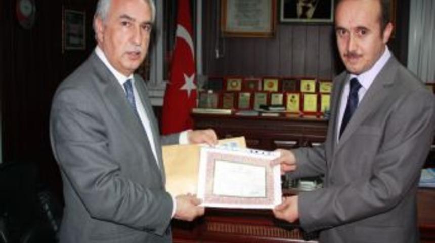 &Ouml;ğrencileri Başarıdan Başarıya Koşan 'yılın &Ouml;ğretmeni' Işin Sırrını Anlattı