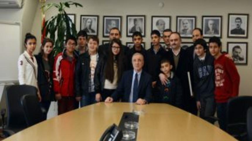 Halkalı Atakent Anafen İlk&ouml;ğretim Okulu &Ouml;ğrencileri T&uuml;rk Telekom Arena'yı Gezdi