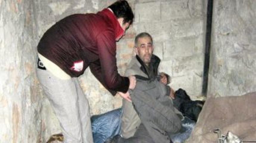 Kimsesiz Yaşayan Vatandaş 10 Yıl Sonra Ailesine Kavuştu