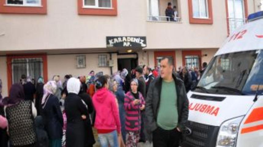 Karısını &Ouml;ld&uuml;ren Adam, Canına Kıydı