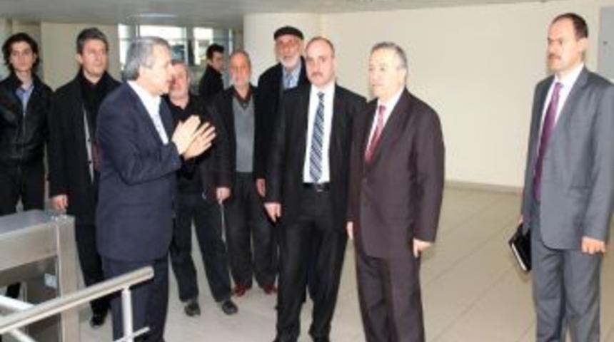 Hac Uğurlamaları B&uuml;y&uuml;kşehir Terminalin&rsquo;de