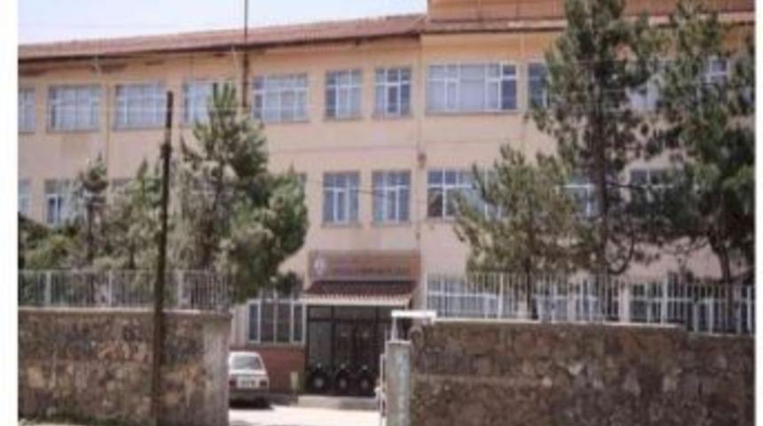 Başkan Karahan&rsquo;dan Okul Yerine Tepki