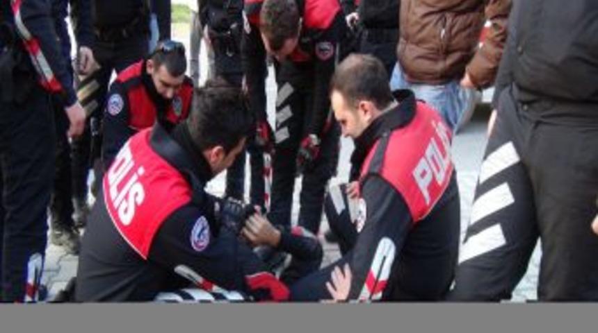 Kaza Yapan Polislere Meslektaş Desteği