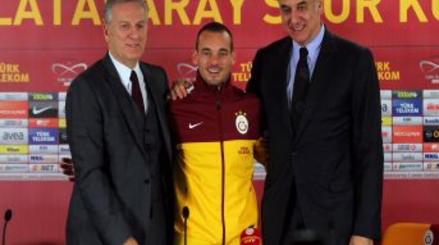 Sneijder: Galatasaray'da Efsane Olmak Istiyorum