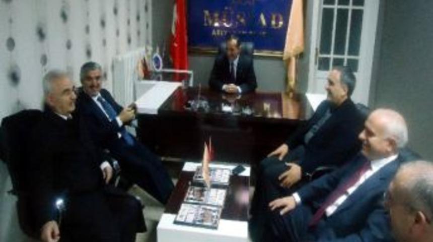 İş Adamlarına Havayolu Ulaşımıyla İlgili Sorunların &Ccedil;&ouml;z&uuml;m&uuml; Konusunda Destek