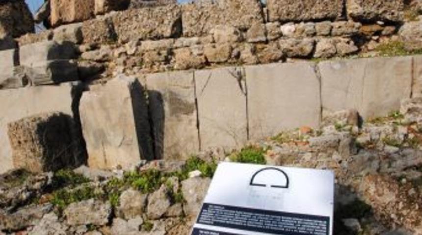 DSP'li &Ccedil;akmak: Men Tapınağı Bir An &Ouml;nce Turizme Kazandırılmalı
