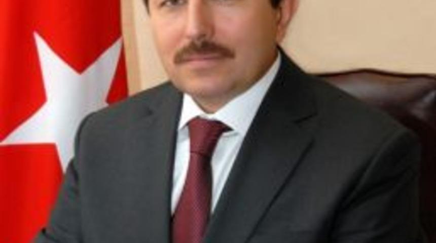 Vali Balkanlıoğlu'ndan Mevlid Kandili Mesajı