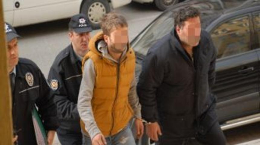 Samsun'da Bı&ccedil;aklı Kavgaya 4 G&ouml;zaltı