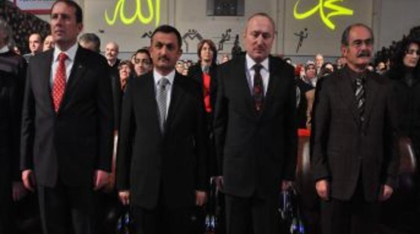 Kutlu Doğum Coşkusu Salona Sığmadı