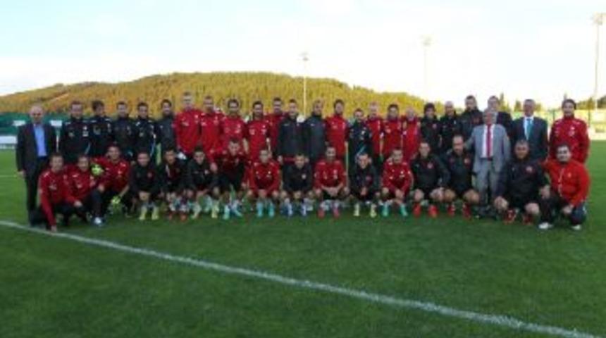 A Milli Takımın Sağlığı, Metin Erg&uuml;n&rsquo;e Emanet