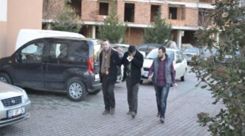 Kuyumcu Kapka&ccedil;&ccedil;ıyı &lsquo;tabanca&rsquo; İle Durdurdu