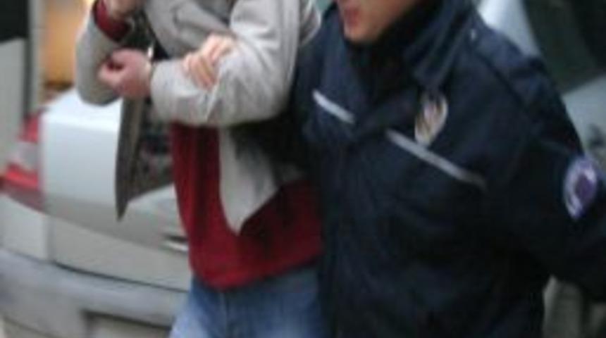 Konya'daki Ka&ccedil;ak Sigara Operasyonu