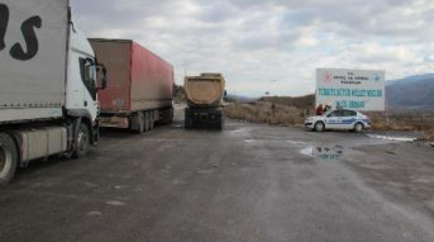 D-100 Karayolunda Trafik Ekipleri Denetimlerini Artırdı.