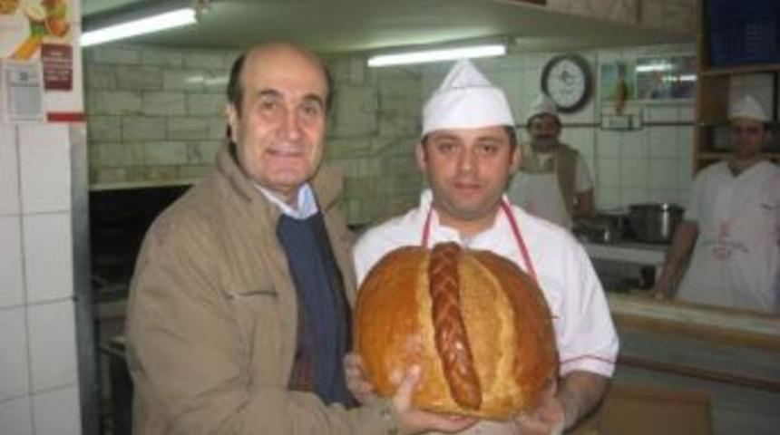 Chp'li Canalioğlu, Beyaz Undan Yapılan Trabzon Ekmeğini Savundu