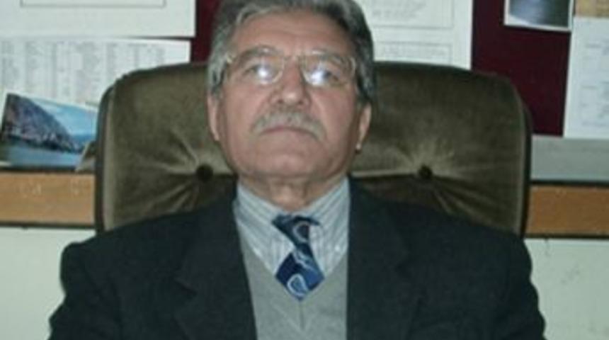 Emekli Profes&ouml;r&uuml;n Sır &Ouml;l&uuml;m&uuml;