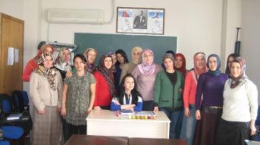 Hem Meslek &Ouml;ğreniyor Hem De Para Kazanıyorlar