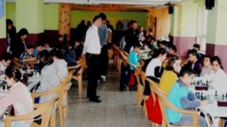 Satran&ccedil;&ccedil;ıların Şah-mat M&uuml;cadelesi